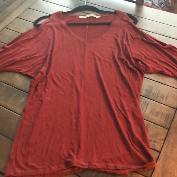 Michael Stars Tops - Michael Stars Cold Shoulder Top sz OS